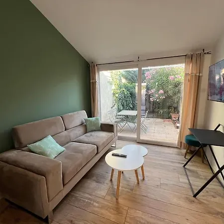 Le Duo Cosy Parking Apartment *